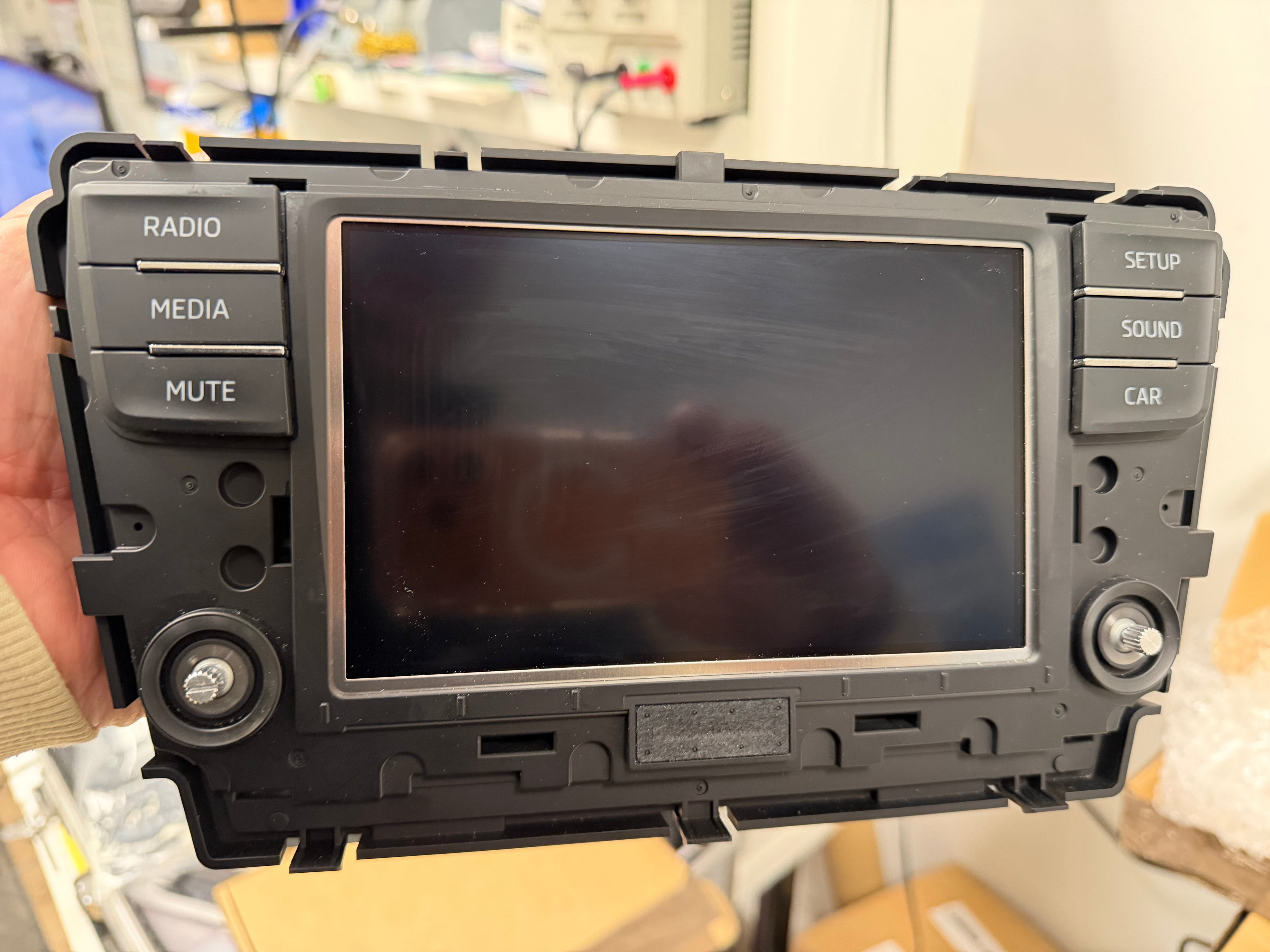 LCD Reparaturservice für Skoda Autoradio Swing – Teilenummer 5JA 035 867 F