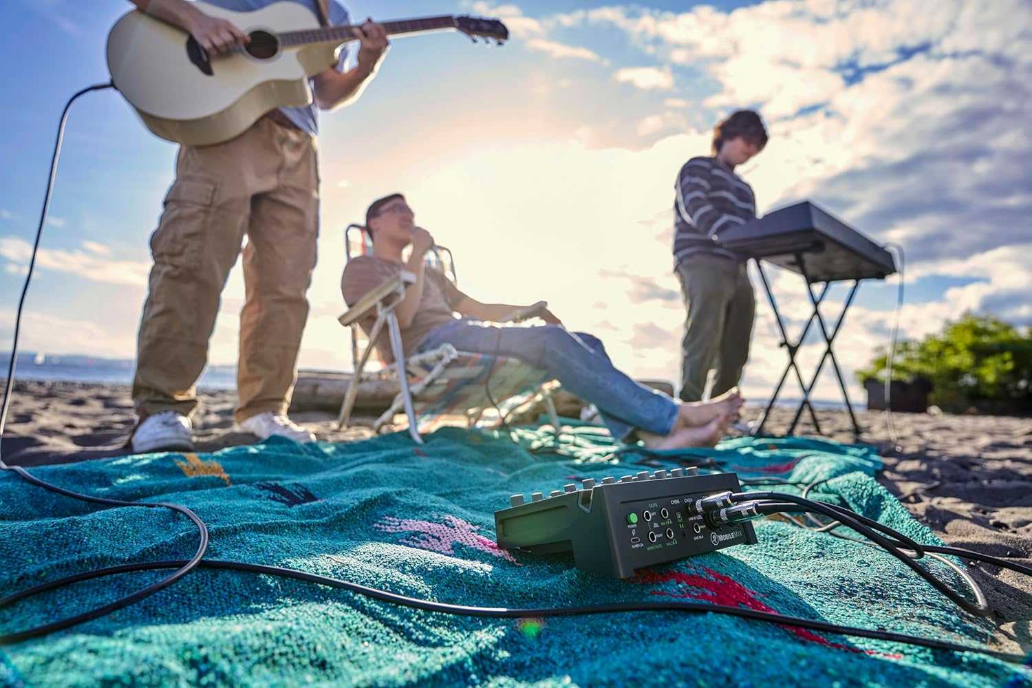 MobileMix 8-kanaals USB-aangedreven mixer voor A/V-productie, livegeluid en streaming 