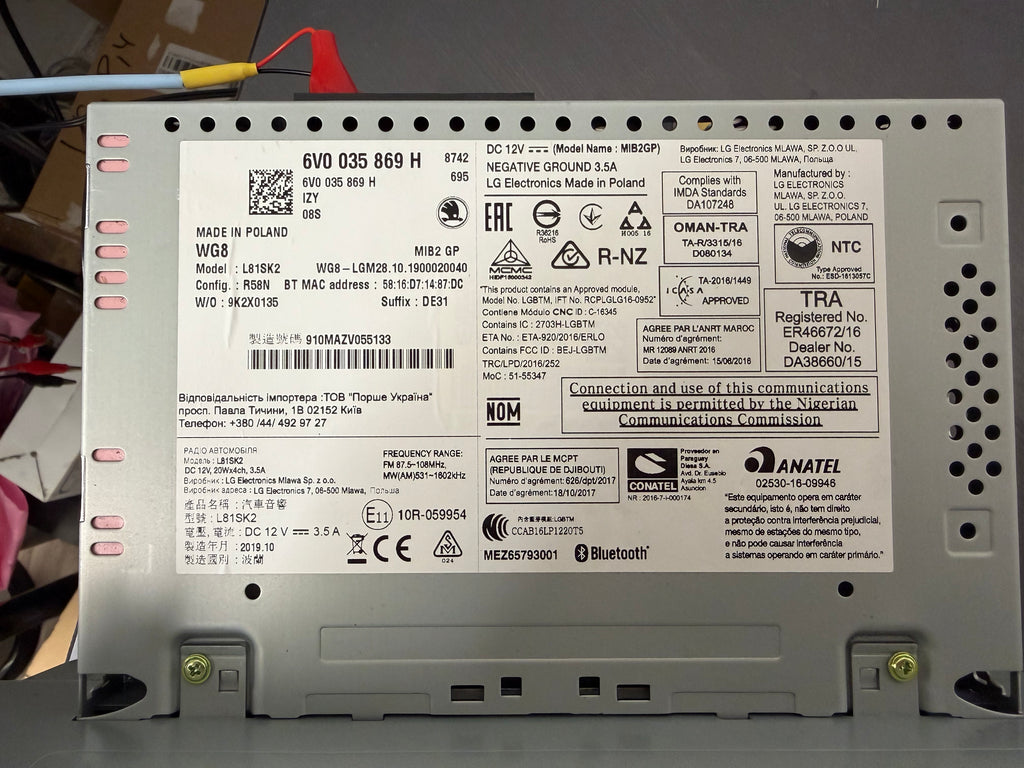LCD Reparaturservice – Skoda Autoradio Swing (5JA 035 867 F) LCD Tausch Skoda Swing / MIB2 Entry