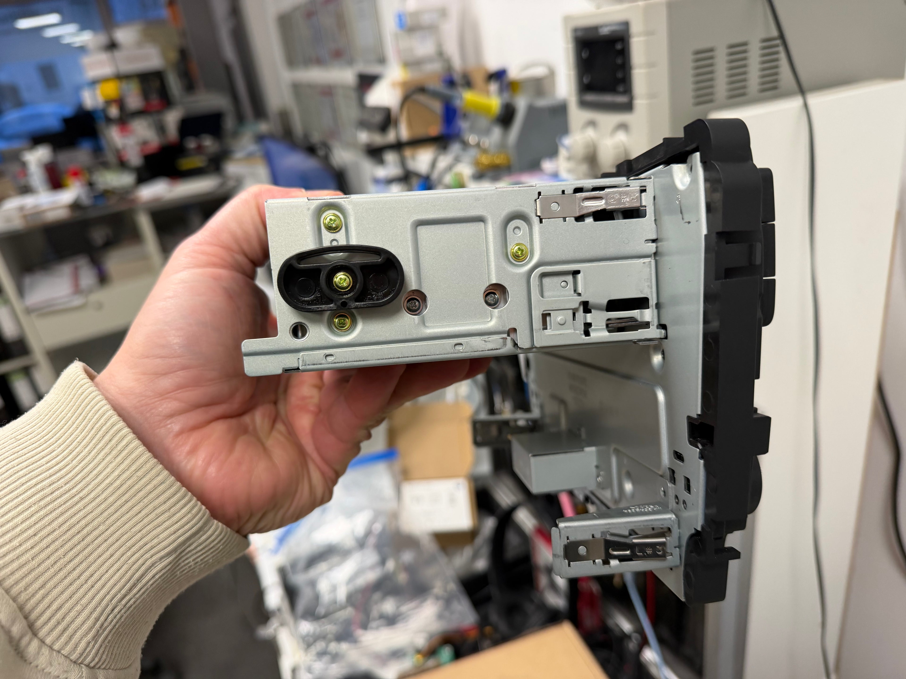 LCD Reparaturservice – Skoda Autoradio Swing (5JA 035 867 F) LCD Tausch