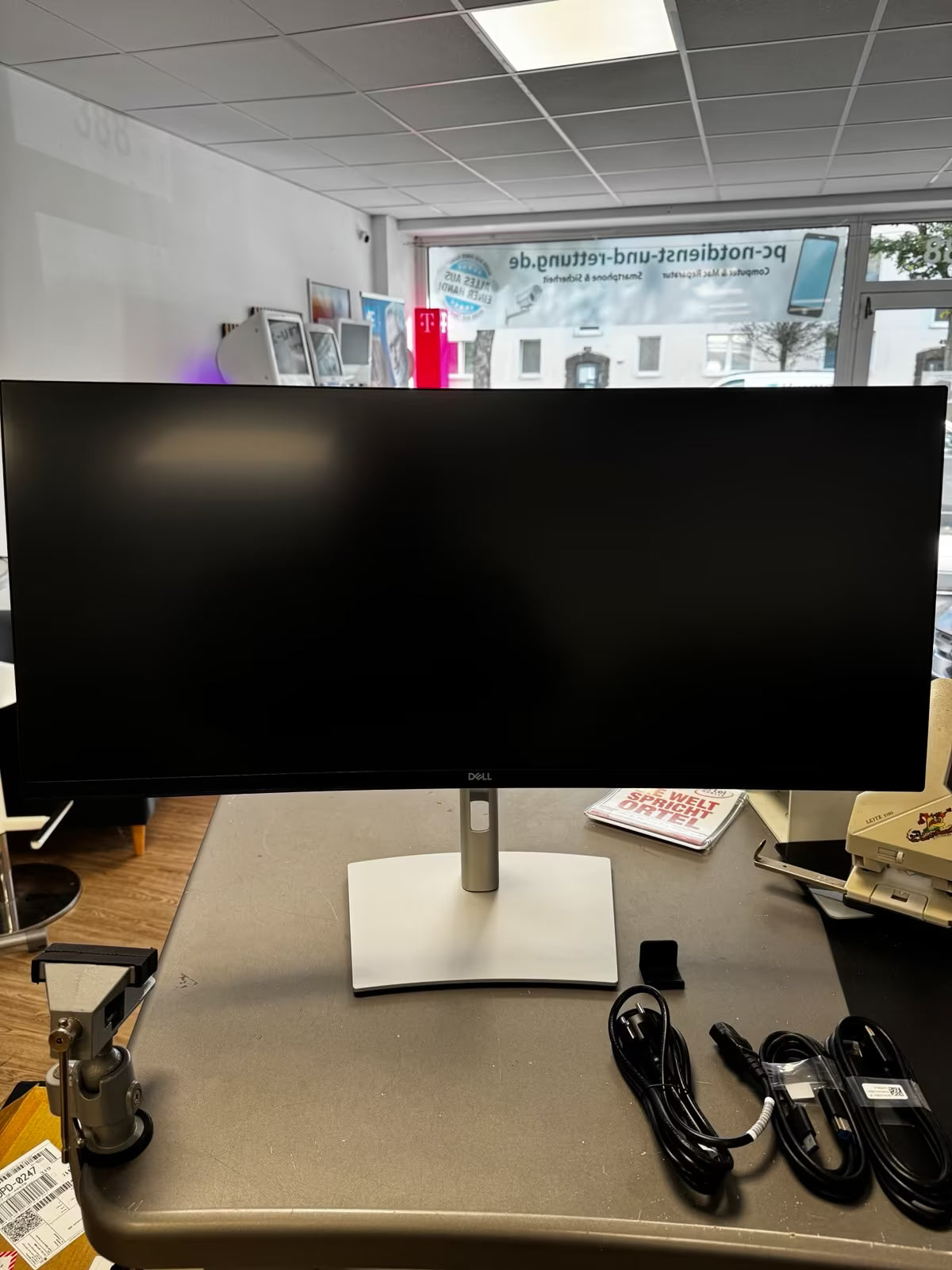 Dell P3421W, 34 inch monitor IPS resolutie 3440x1440 zwart-zilver, refurbished, gebogen